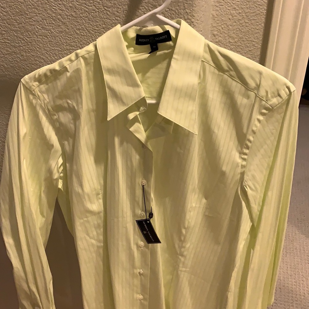 Audrey Talbott blouse NWT size M